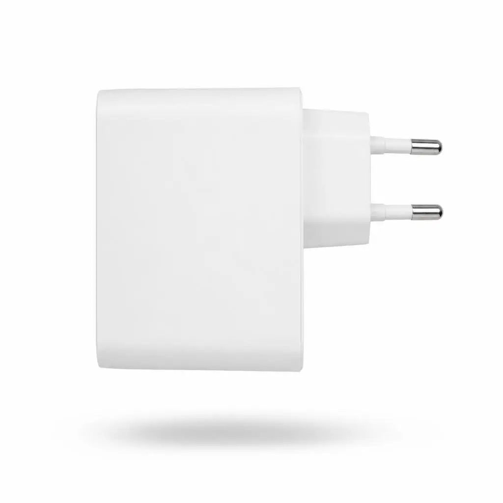 Kit charge voiture USB-C avec cùble magnétique auto-enroulant et chargeur compact